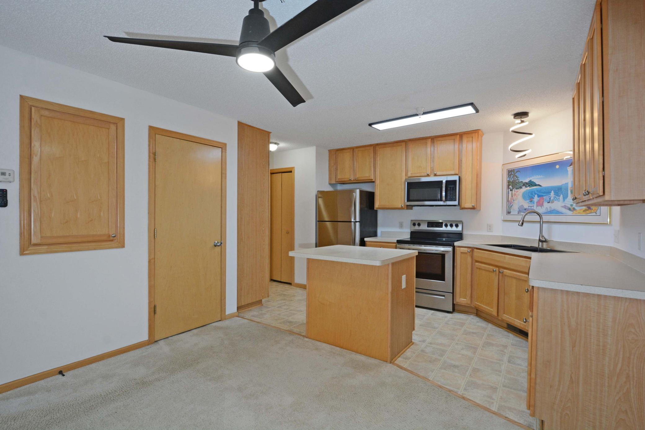 5d79a70a-055f-4a5d-886a-5dc34914a0f7.jpeg